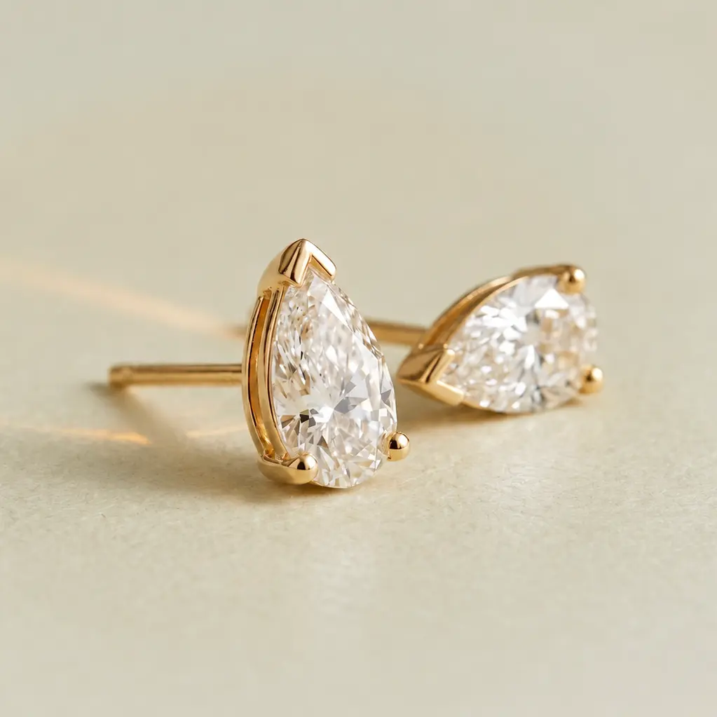 Diamond eternity wedding bands in yellow gold and platinum — women’s wedding rings by SAMA.