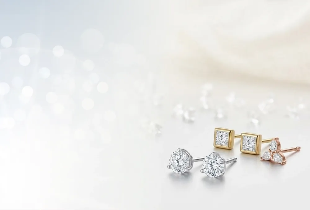 Men’s wedding bands in platinum, gold, and mixed metals with modern textures — SAMA jewelry